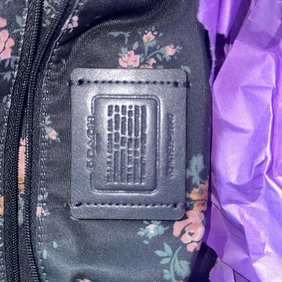 Coach pink tote and wristlet - Picture 13 of 13